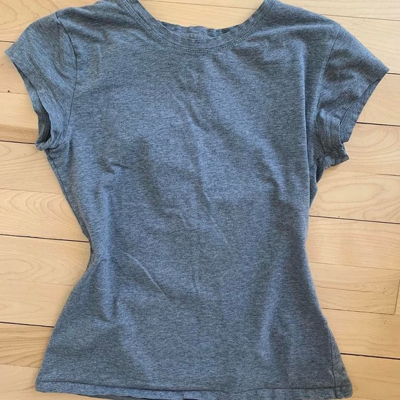 Twik Basic Grey T-Shirt - Picture 2 of 3